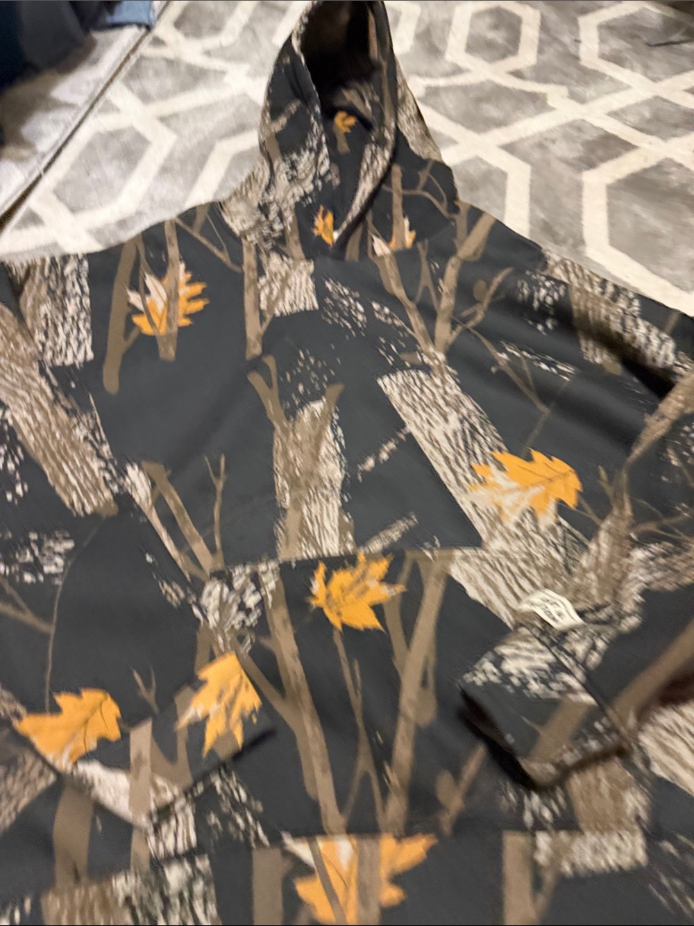 Men’s XL boxy fit camo print hoodie / NEW